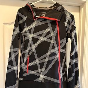 EUC North Face Women's Size M Print Hooded Jacket